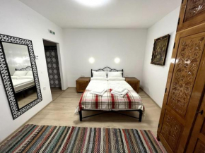 Budget rustic space next to Black Church Braşov